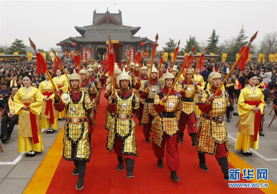 ???,???,副標(biāo)題位于主標(biāo)題下方，通常以破折號開頭，用于補充或解釋主標(biāo)題內(nèi)容，字體和格式應(yīng)與主標(biāo)題有所區(qū)別。